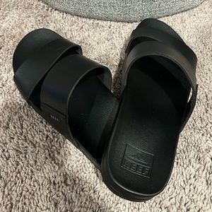Reef sandals 8 women’s